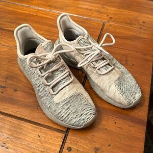 Adidas originals shoes like new condition